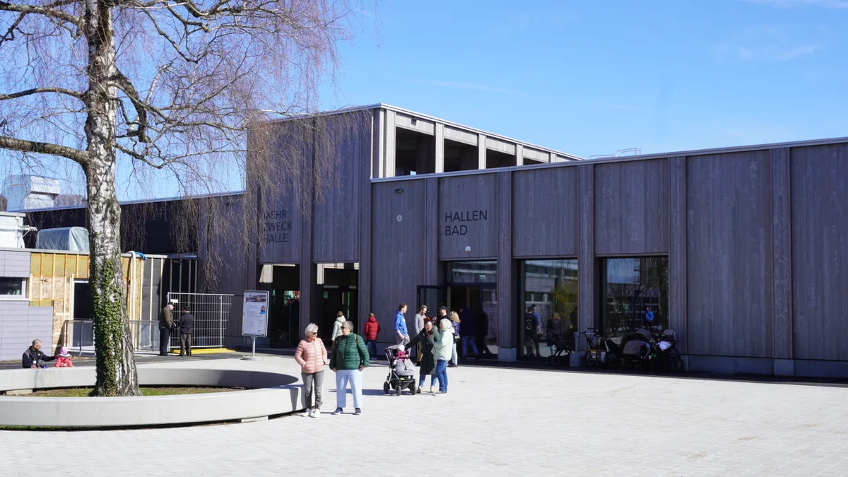 Die neue Mehrzweckhalle in Fehraltorf wurde am Samstag feierlich eingeweiht.
