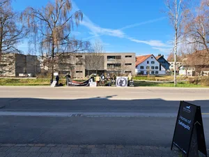 In Illnau demonstrierten am Samstag Tierschutzaktivisten von Hunt Watch während der GV des Verbands JagdZürich. In Illnau demonstrierten am Samstag Tierschutzaktivisten von Hunt Watch während der GV des Verbands JagdZürich.