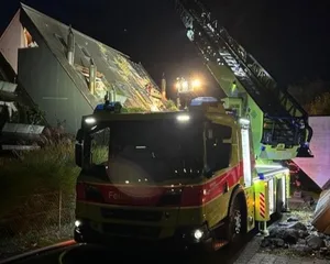 27919866-2 Bei einem Dachstockbrand in Fehraltorf entstand Sachschaden.