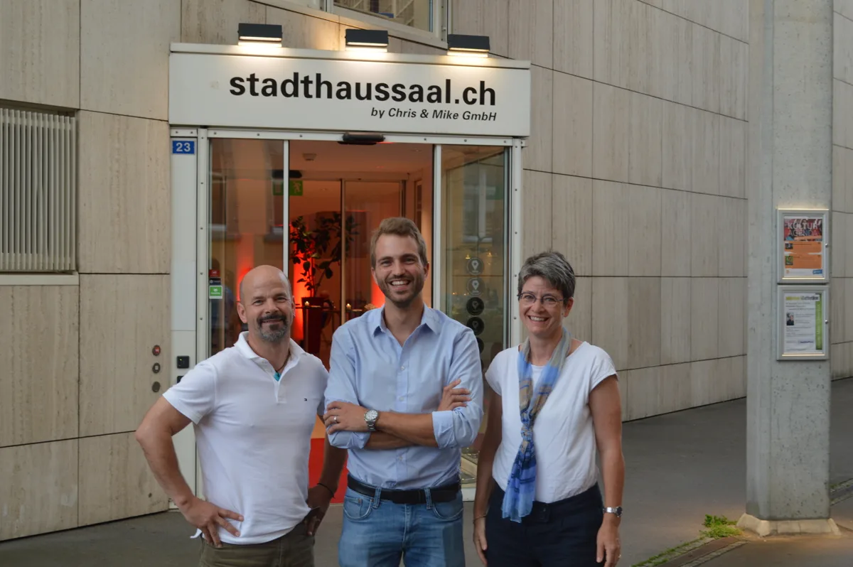 Links Urs Gut von den Gruenen, Mitte Simond Binder von der SVP, rechts Simone Schaedler von der EVP