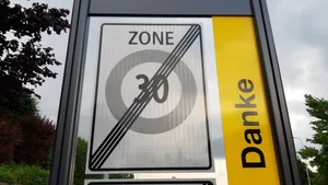 22337938-16 Lägernstrasse Quartier Stägenbuck
Tempo 30 Symbolbild Themenbild
Tempo 30 Symbolbild Themenbild