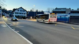 Bushaltestelle in Ebmatingen. Bushaltestelle in Ebmatingen.