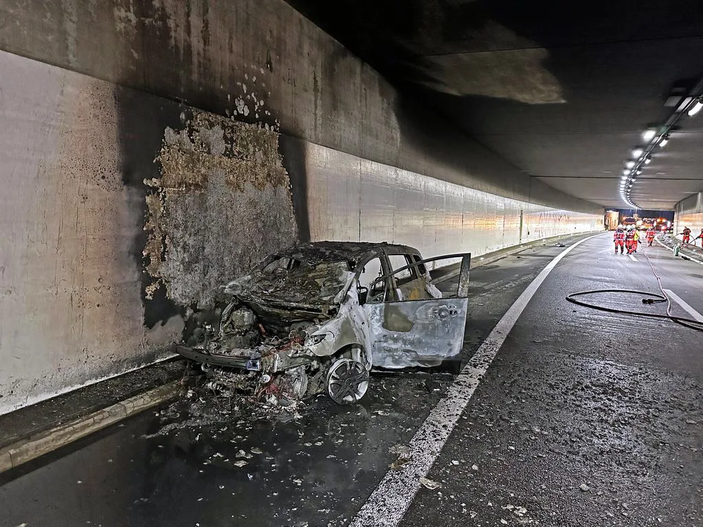 24684142-2 Laut der Kantonspolizei Zürich ereignete sich der Unfall in einer Unterführung.