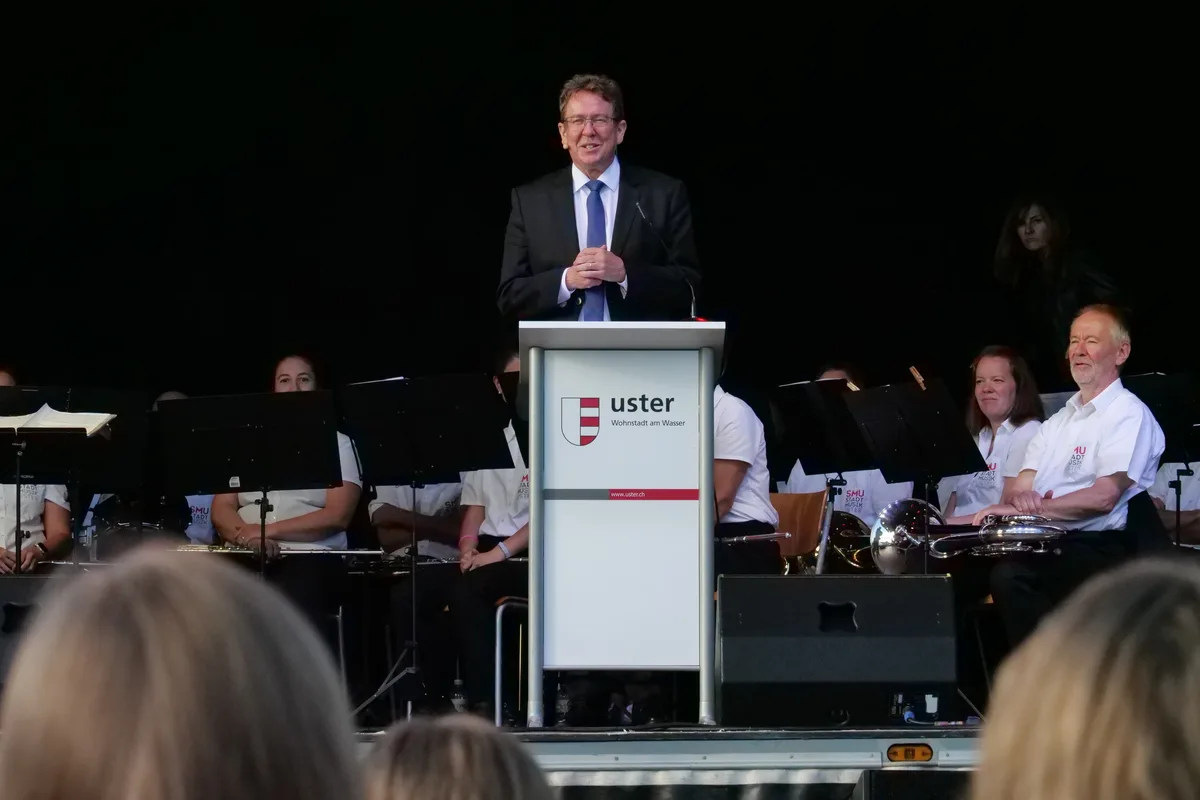 Letztes Jahr eröffnete Bundesrat Albert Rösti das Usterfest (im Bild), dieses Jahr wird er als Hauptredner am Ustertag auftreten.  