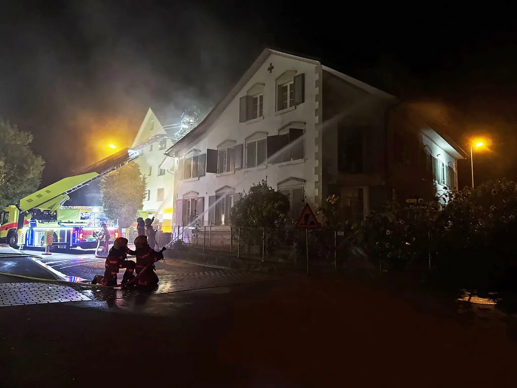 Am 17. September brannte es in einem Mehrfamilienhaus an der Kreuzstrasse in Uster.