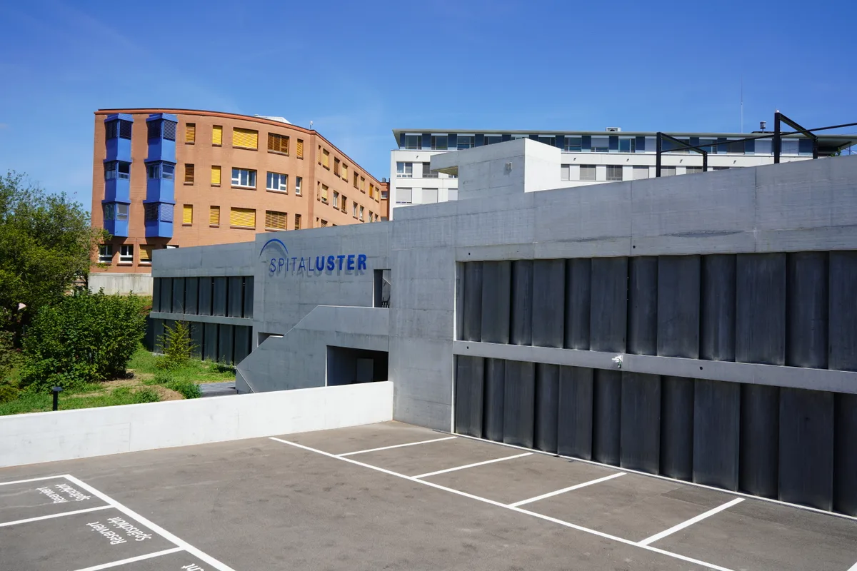Impressionen von der Eröffnung des neuen Parks und Parkhauses beim Spital Uster am 2. August 2022.