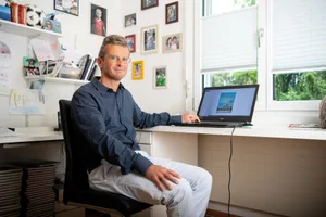 Thomas Renggli hat ein E-Book über Corona geschrieben.
15.5.2020 Thomas Renggli hat ein E-Book über Corona geschrieben.
15.5.2020