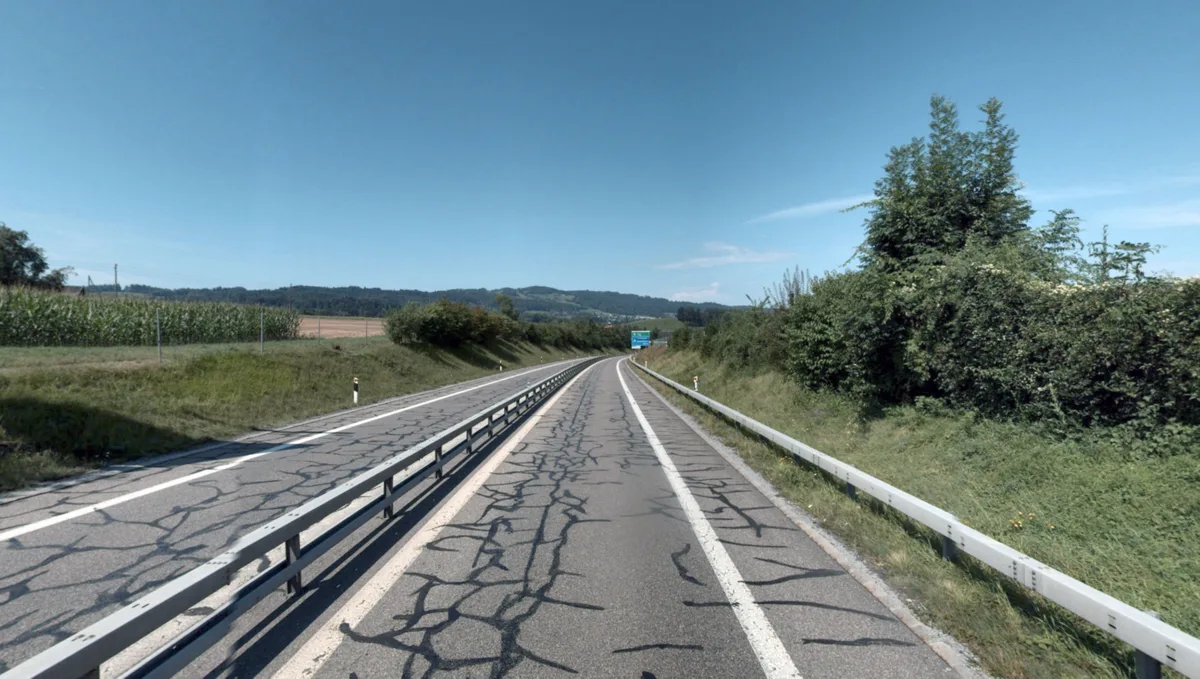 31001908-5 Die Forchautobahn hat eine Aufbesserung nötig. Daher kommt es zu Sperrungen und Umleitungen.