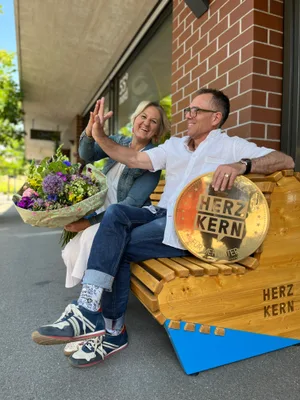 Brigitte Oertli (l.) und Felix Demuth vom Verein Herzkern Uster. Brigitte Oertli (l.) und Felix Demuth vom Verein Herzkern Uster.