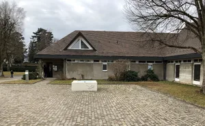 24313010-1 Das Friedhofsgebäude soll rund ein Jahr lang umgebaut werden. Von aussen soll davon letztlich nichts sichtbar sein.