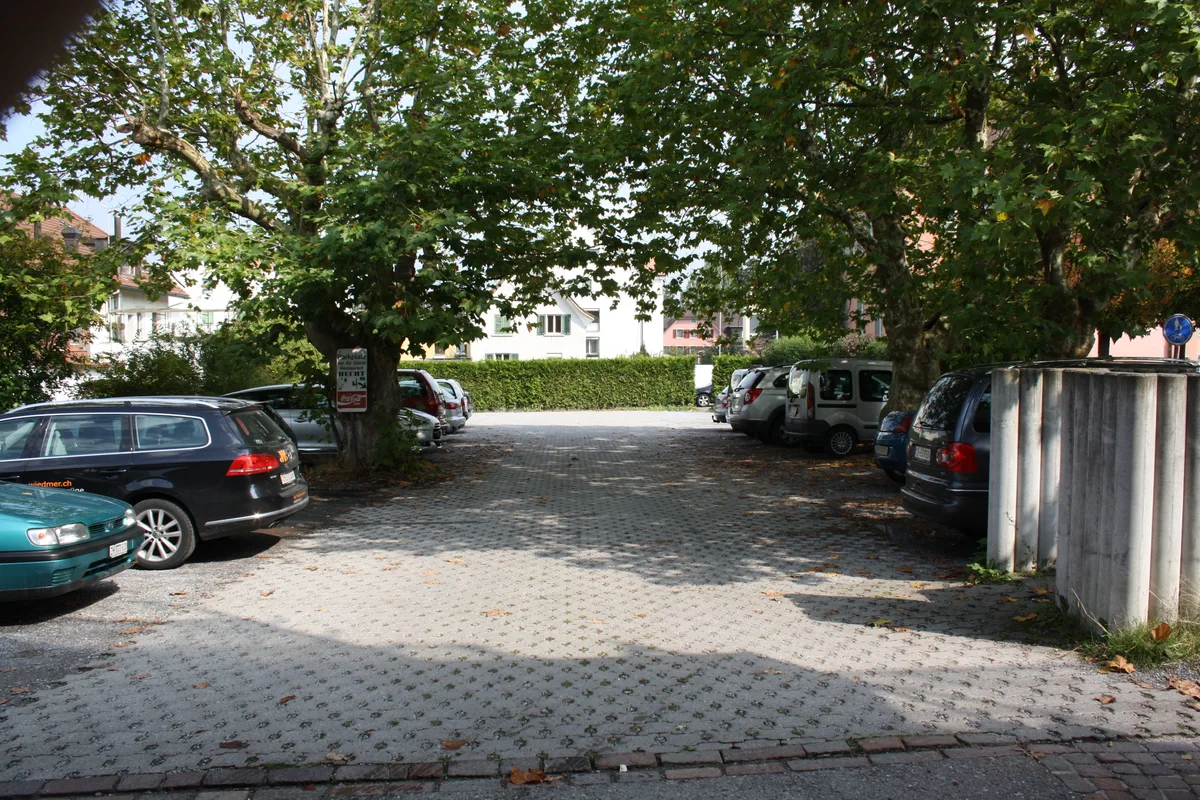 Hecht-Parkplatz in Dübendorf aufgenommen im Sept 2013