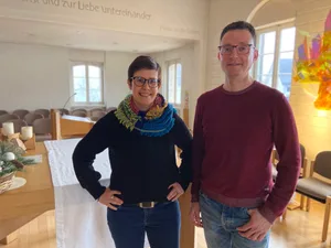 11875117-3 Das Theologenehepaar Hella und Gregor Sodies wurde mit der Herbert-Haag Wandermedaille ausgezeichnet.