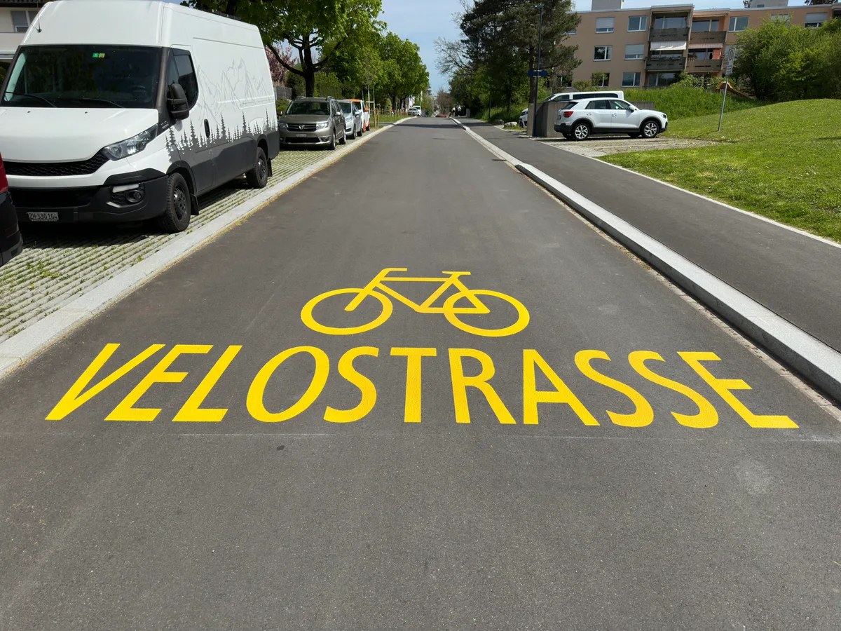 Velostrasse Pfannenstielstrasse Velostrasse Pfannenstielstrasse