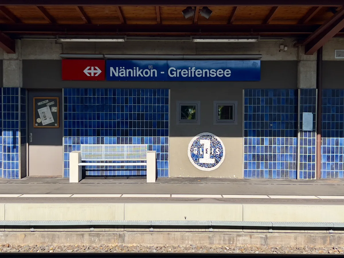 Bahnhof Nänikon-Greifensee Bahnhof Nänikon-Greifensee