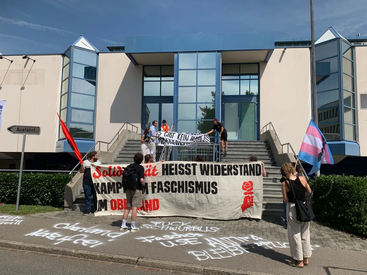 21351069-1 Juso Protest Pasadena Volketswil