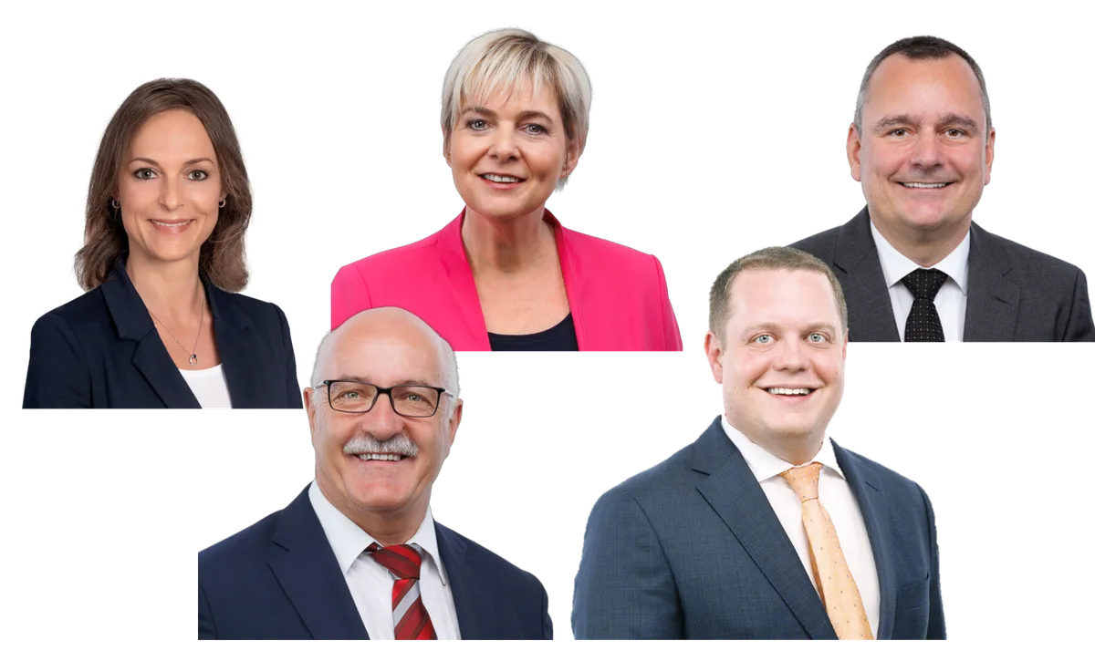 Die bisherigen Kantonsräte der SVP Bezirk Uster treten für eine erneute Legislatur an: Anita Borer, Jacqueline Hofer, Tobias Infortuna, Patrick Walder und Ueli Pfister (im Uhrzeigersinn). Die bisherigen Kantonsräte der SVP Bezirk Uster treten für eine erneute Legislatur an: Anita Borer, Jacqueline Hofer, Tobias Infortuna, Patrick Walder und Ueli Pfister (im Uhrzeigersinn).