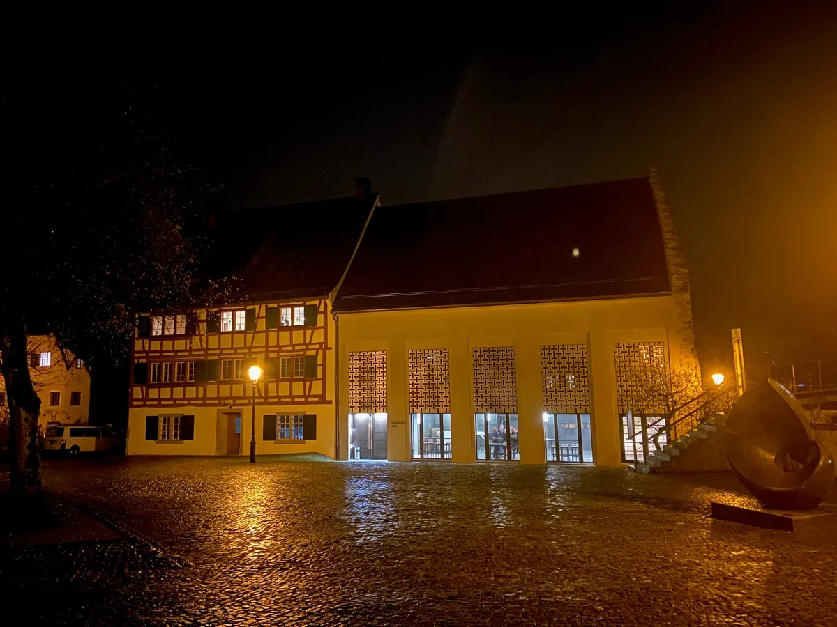 Das Landenberghaus bei Regenwetter. Das Landenberghaus bei Regenwetter.