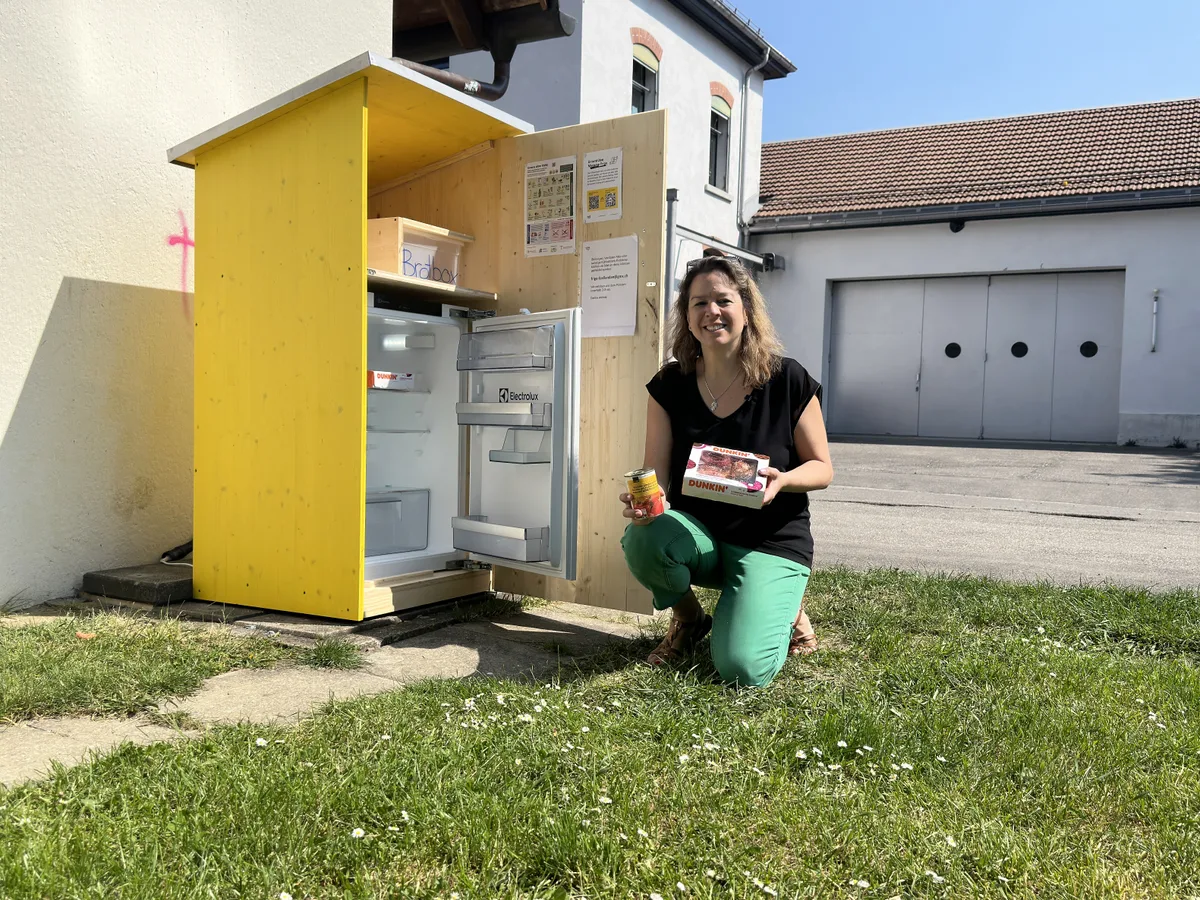 12522106-3 Angela Liotta Projekt Madame Frigo Fällanden
