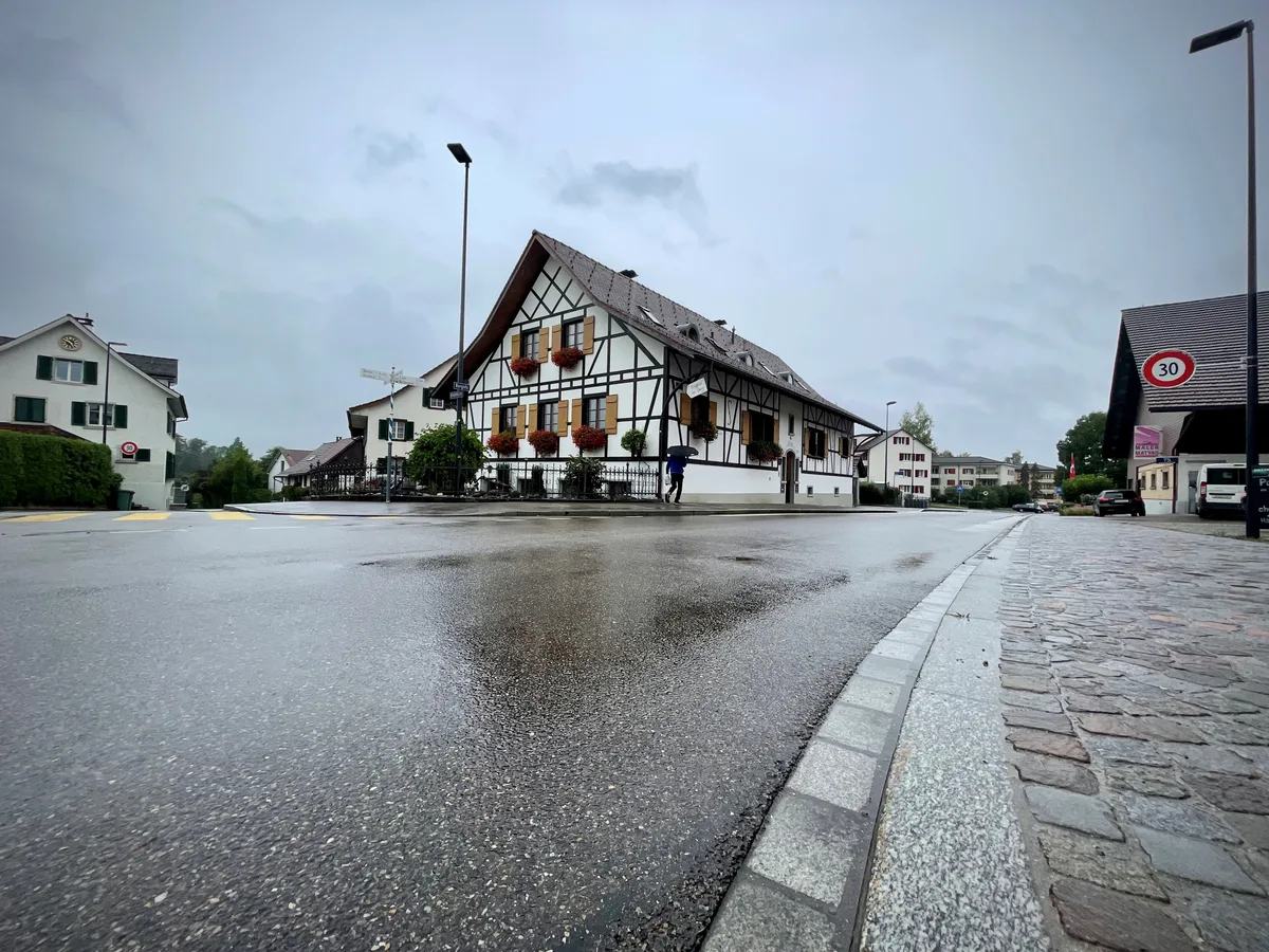 An der Kreuzung in Nossikon gilt ab sofort Tempo 30.