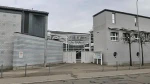 Pfarreizentrum Leepünt Leepüntsaal , hier tagt der Dübendorfer Gemeinderat, sicher noch bis Sommer 2023 Pfarreizentrum Leepünt Leepüntsaal , hier tagt der Dübendorfer Gemeinderat, sicher noch bis Sommer 2023
