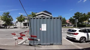 Pilotprojekt des Kantons für eine Altlastensanierung durch Belüftung an der Zürichstrasse. Pilotprojekt des Kantons für eine Altlastensanierung durch Belüftung an der Zürichstrasse.