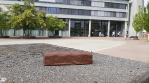 Symbolfoto für den Bericht über den Millionen-Überschuss in der Rechnung von Dübendorf
Snickers und Stadthaus Symbolfoto für den Bericht über den Millionen-Überschuss in der Rechnung von Dübendorf
Snickers und Stadthaus
