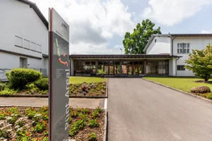 31408407-27 Schulhaus Pünt