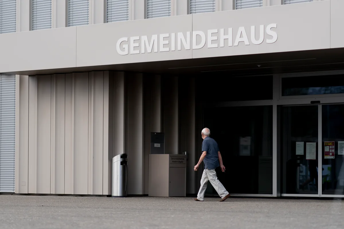 Gemeindehaus Volketswil am 13.4.2020. Foto: Christian Merz Gemeindehaus Volketswil am 13.4.2020. Foto: Christian Merz