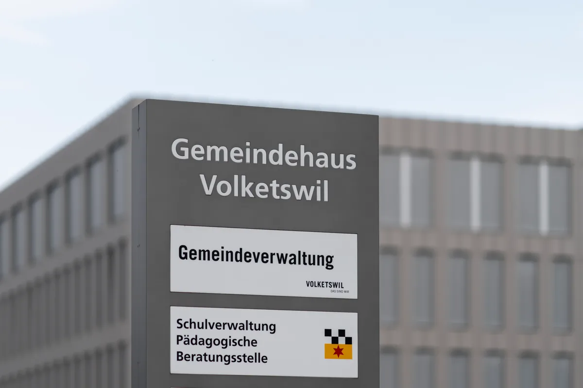 Gemeindehaus Volketswil am 13.4.2020. Foto: Christian Merz Gemeindehaus Volketswil am 13.4.2020. Foto: Christian Merz