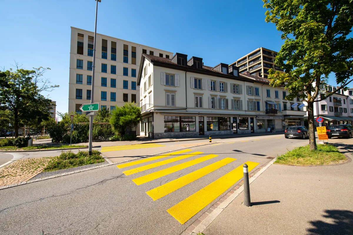 Weniger Autos - mehr Uster: Im Juni wird das im Stadtzentrum möglich sein. Weniger Autos - mehr Uster: Im Juni wird das im Stadtzentrum möglich sein.