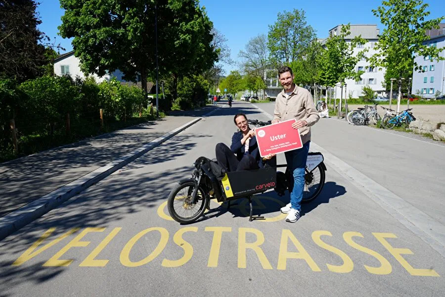Manuela Raab, Leistungsgruppenleiterin Verkehrsplanung und Christian Ochsner, Verkehrsplaner Manuela Raab, Leistungsgruppenleiterin Verkehrsplanung und Christian Ochsner, Verkehrsplaner