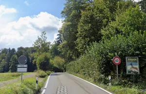 60 km/h wären auf der Buchrainstrasse bei Gockhausen erlaubt. 60 km/h wären auf der Buchrainstrasse bei Gockhausen erlaubt.
