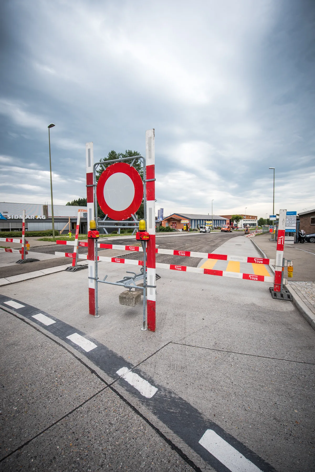 Gesperrte Strasse, Industrie Mönchaltorf Gesperrte Strasse, Industrie Mönchaltorf