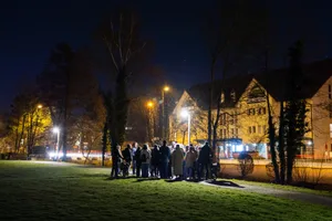 Nachtspaziergang zum Thema «Wert der Dunkelheit» Nachtspaziergang zum Thema «Wert der Dunkelheit»