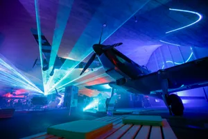 31760693-4 Spirit of Dreams Show im Fliegermuseum Dübendorf