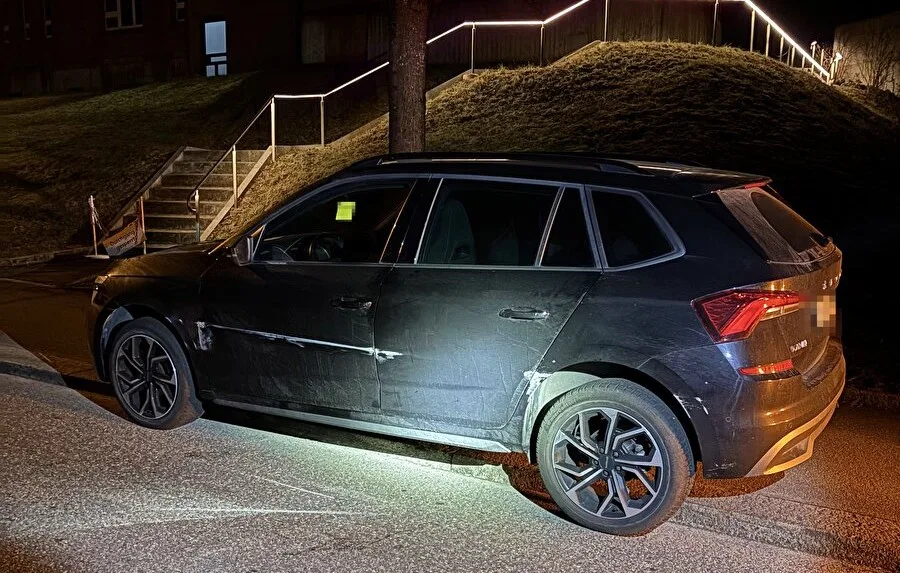 25550521-5 Eine fahrtunfähige Frau ist von der Polizei angehalten worden. Stellte sich heraus, da steckte noch mehr dahinter.