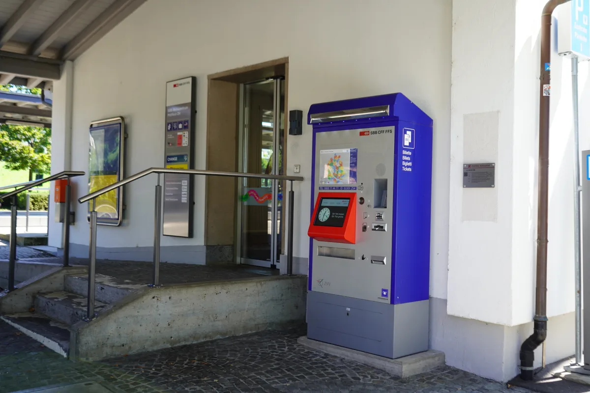 Ab Januar 2025 sollen vier Bahnschalter schliessen in Bubikon, Bauma, Pfäffikon und Wald.