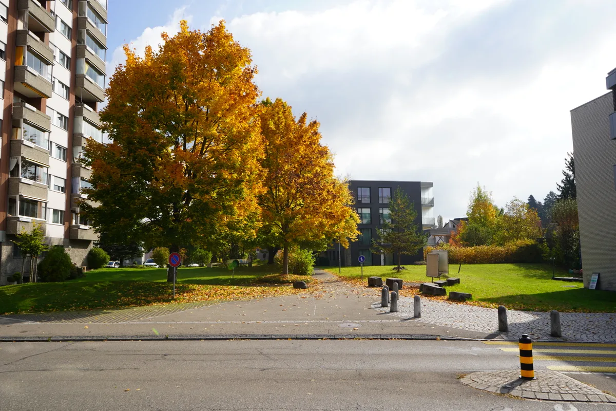 Bald soll es hier noch farbiger werden: Am Montag beginnen in Oberwetzikon die Bauarbeiten für den neuen Pocketpark.