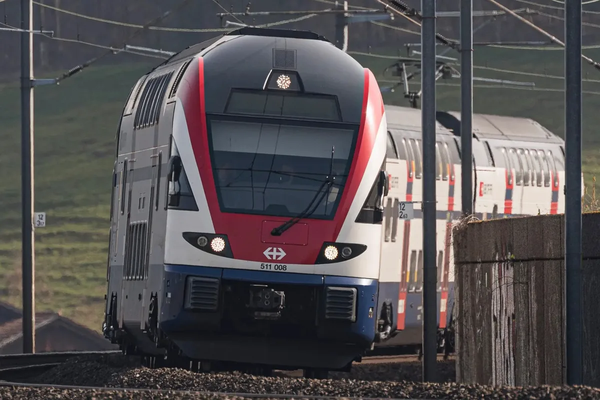 Wegen eines Gleisschadens ist der S-Bahn-Verkehr zwischen Zürich und Winterthur über Kemptthal eingeschränkt. (Themenbild). Wegen eines Gleisschadens ist der S-Bahn-Verkehr zwischen Zürich und Winterthur über Kemptthal eingeschränkt. (Themenbild).