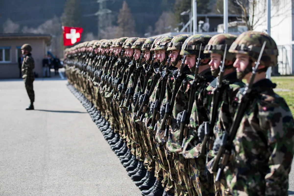 21594571-2 Symbolbilder Militär, Armee, Mobilmachung, Soldaten, Zivilschutz