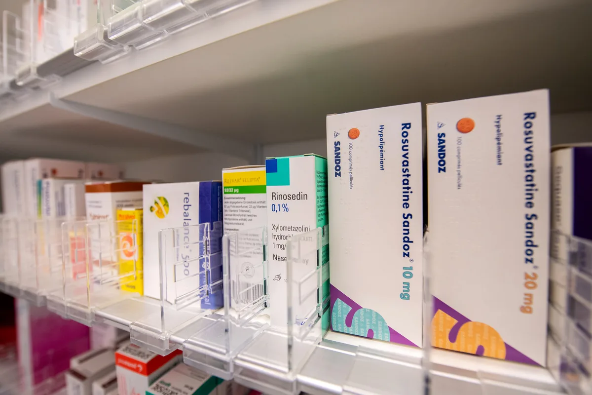 Symbolbilder Corona-Test, Medizin, Medikamente