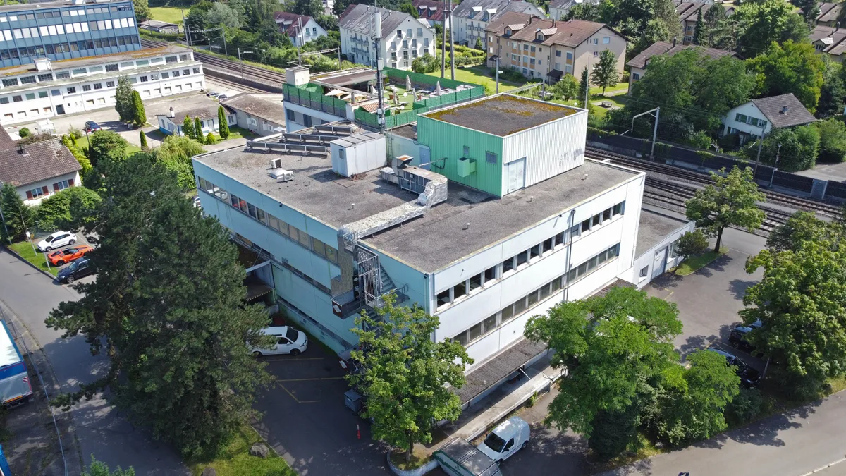 Ein Gebäude aus der Luft.