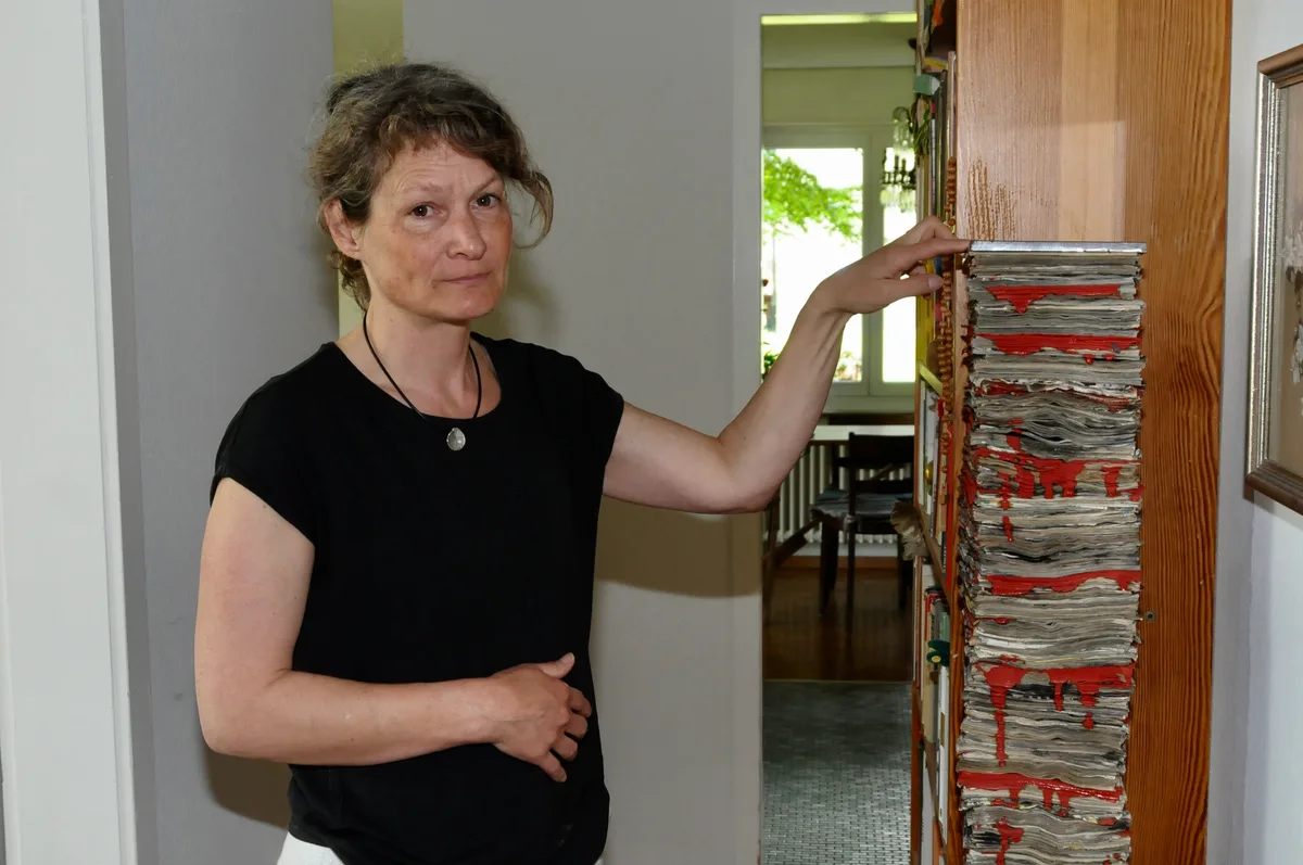 Besuch im Atelier der Holzkünstlerin Corinne Frauchiger.
