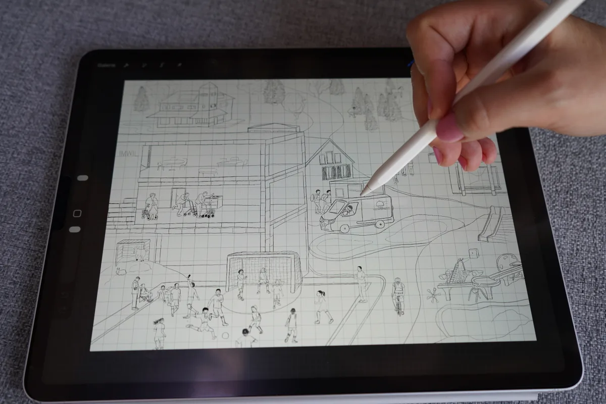 Blick auf ein Tablet mit einer digitalen Skizze.