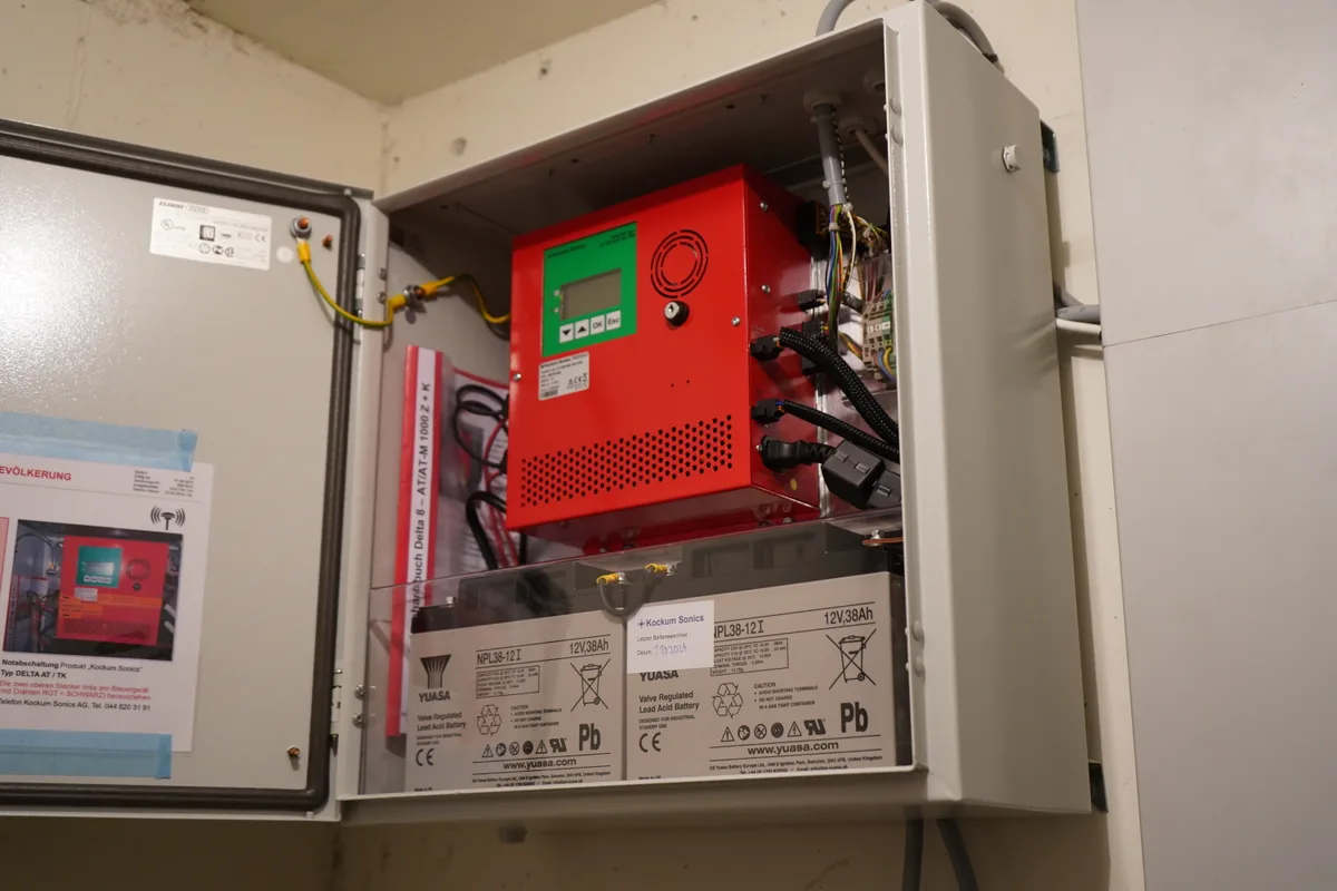 Blick auf den Steuerungskasten.