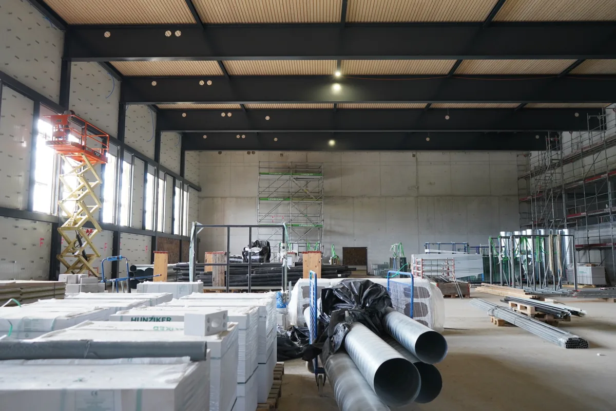 Blick in die Padelhalle.