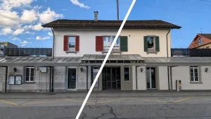 Links das Bahnhofsgebäude im aktuelle Zustand, rechts eine mithilfe von KI generierte fotorealistische Visualisierung des sanierten Gebäudes. Links das Bahnhofsgebäude im aktuelle Zustand, rechts eine mithilfe von KI generierte fotorealistische Visualisierung des sanierten Gebäudes.