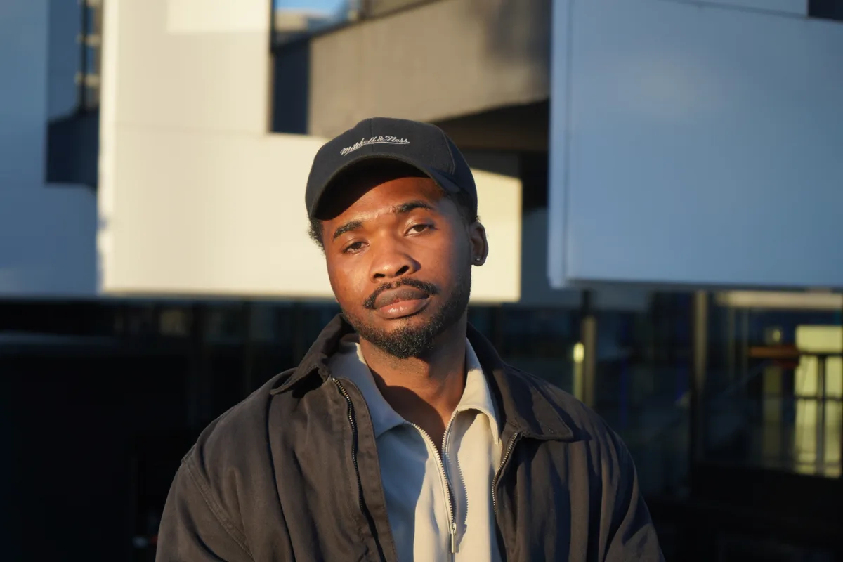 Garcia Antonio Lourence aka Lawren the III aus Dübendorf ist Rapper.