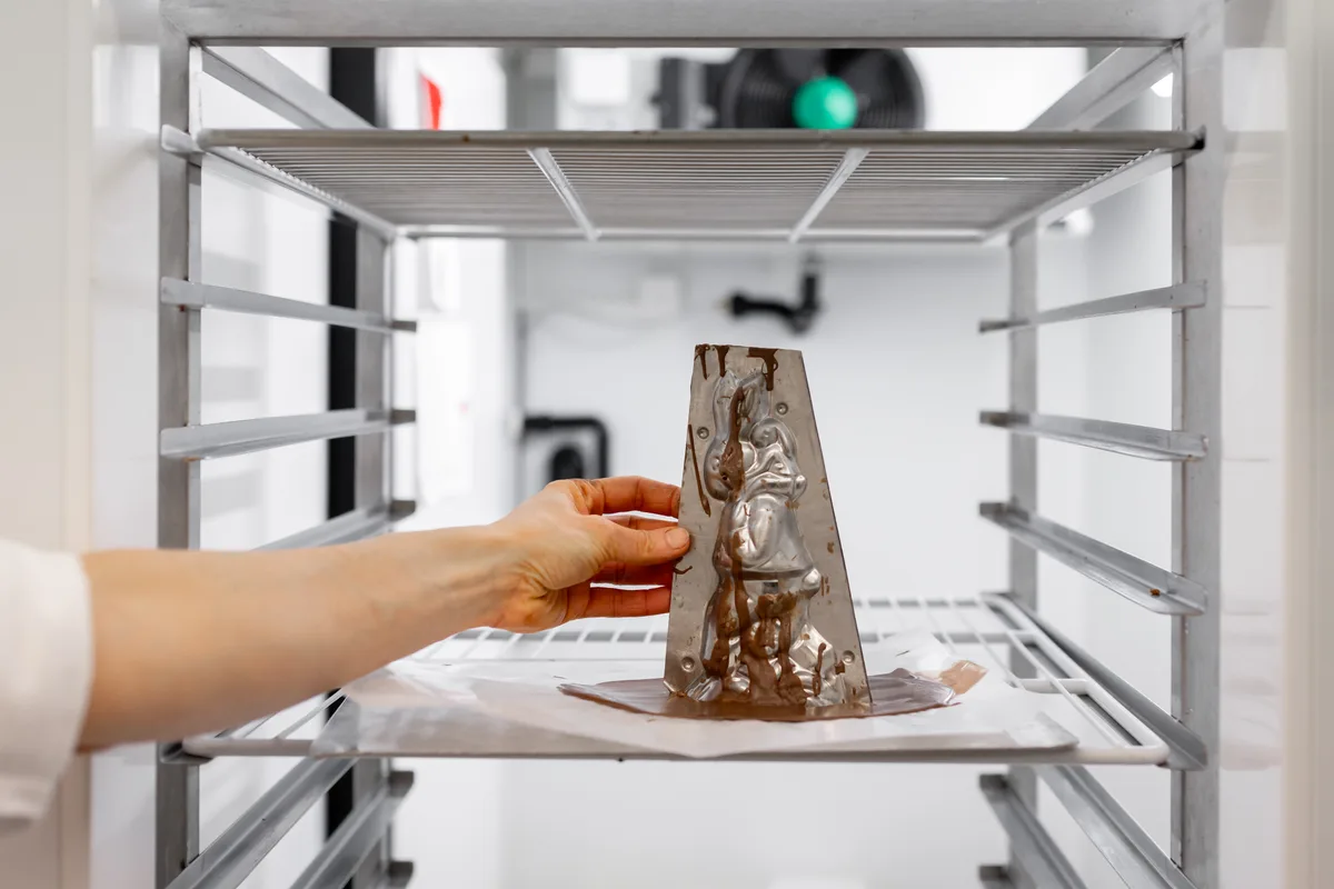 Schokoosterhasen Produktion in der Konditorei Hotz in Brüttisellen