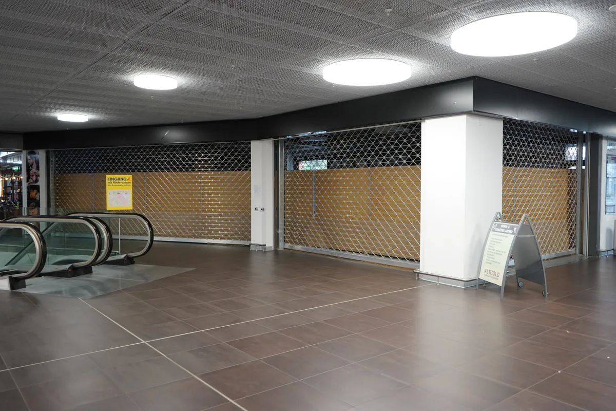 Eine Ladefläche ist verriegelt.